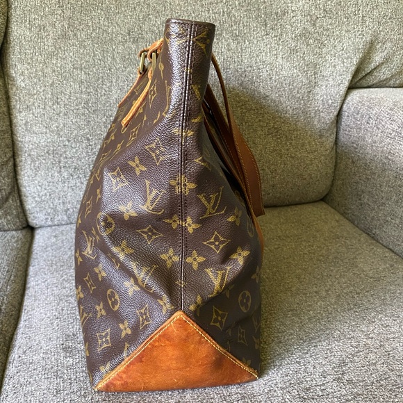 Authentic Louis Vuitton Cabas Mezzo - Picture 5 of 11
